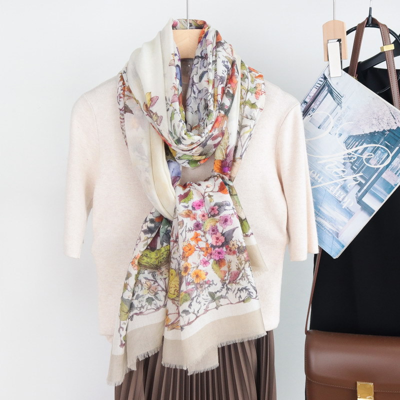 Pure Cashmere Tassels Shawls L - огляд і ціна Winter Clothing Hong Kong